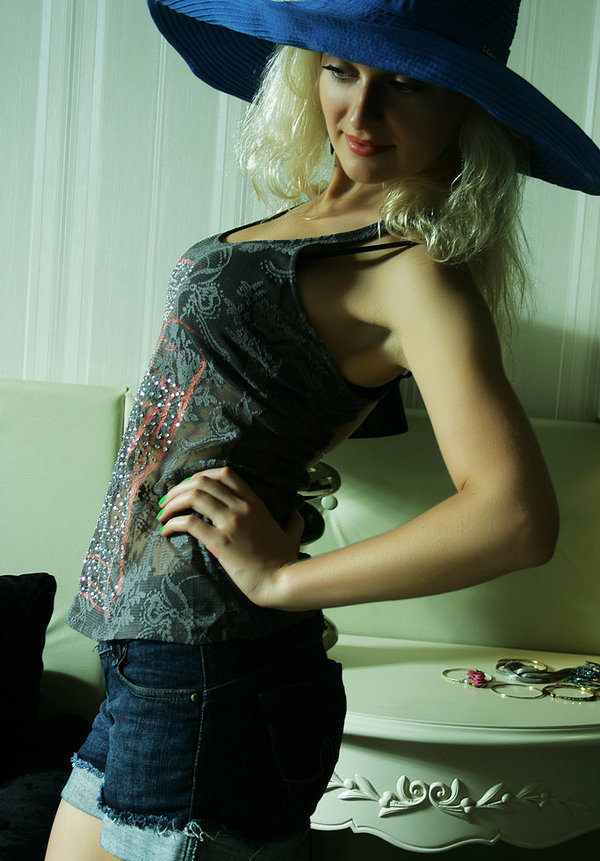 Елена, 30 лет, 8 размер груди